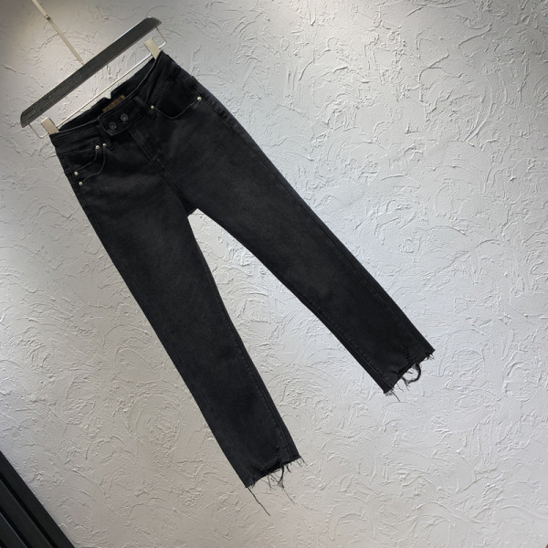 Γυναικεία casual τζιν με σκισμένο σχέδιο και τσέπες σε μαύρο χρώμα