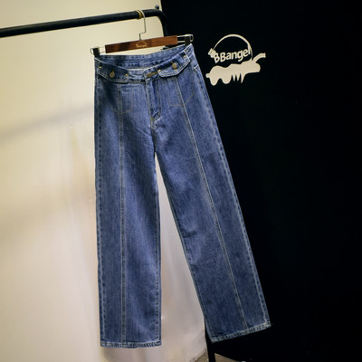 Γυναικεία τζιν σε μπλε χρώμα ίσιο μοντέλο