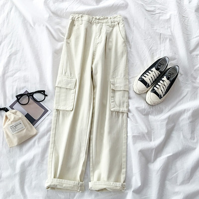 Γυναικεία φαρδιά τζιν με τσέπες