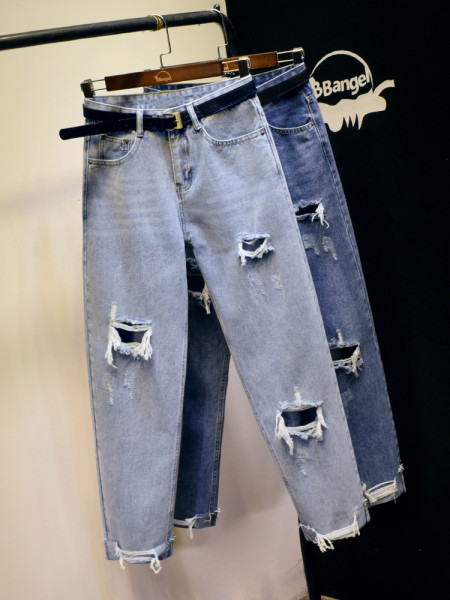 Ежедневни дамски дънки със скъсани мотиви широк модел