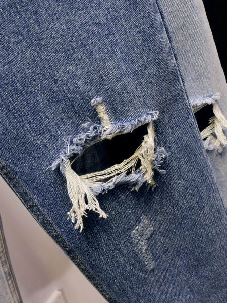 Ежедневни дамски дънки със скъсани мотиви широк модел