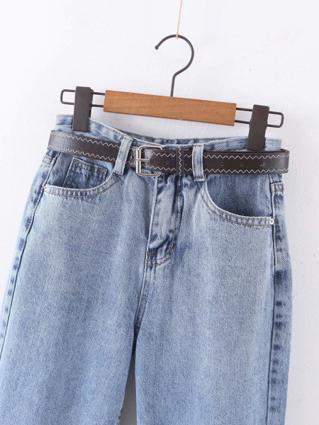 Sirge mudeli teksapüksid vööga mitmes värvitoonis