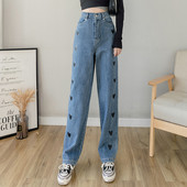 Moodsad naiste teksad – lai aplikatsiooniga mudel