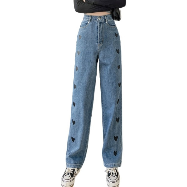 Moodsad naiste teksad – lai aplikatsiooniga mudel