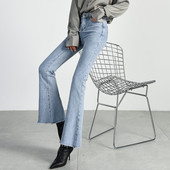 Γυναικεία τζιν και ψηλό γιακά