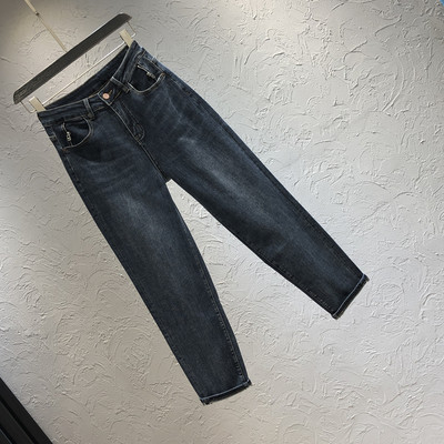 Casual γυναικεία τζιν - κλασικό μοντέλο