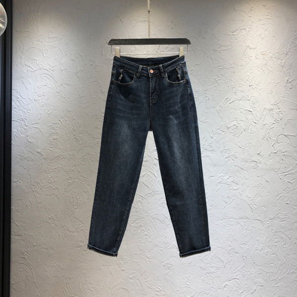 Casual γυναικεία τζιν - κλασικό μοντέλο