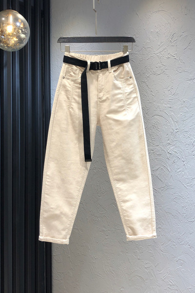 Uus kõrge vöökoha ja vööga naiste teksapükste mudel