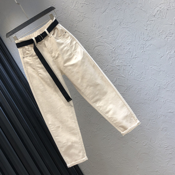 Uus kõrge vöökoha ja vööga naiste teksapükste mudel