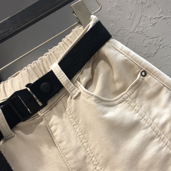 Uus kõrge vöökoha ja vööga naiste teksapükste mudel