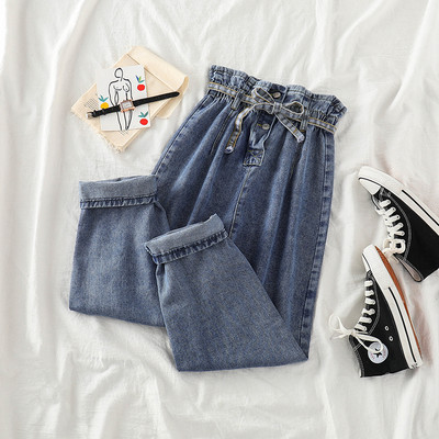 Naiste laiad teksad vöö ja nööpidega