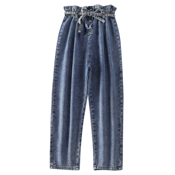 Naiste laiad teksad vöö ja nööpidega