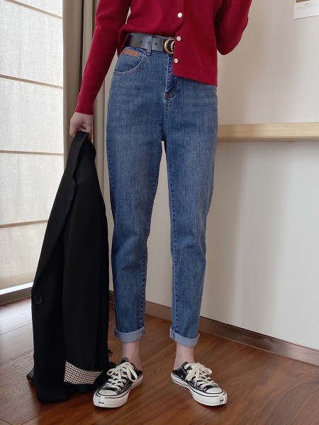 Tasuta mudel naiste teksad sinised