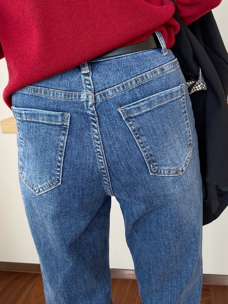 Tasuta mudel naiste teksad sinised