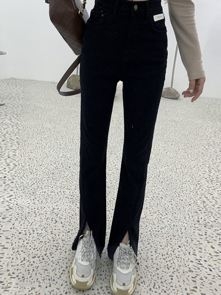 Γυναικεία μοντέρνα τζιν με ψηλή μέση και σχισμές