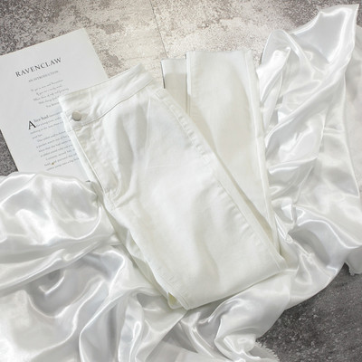 Λεπτό τζιν κλασικό μοντέλο με ψηλή μέση