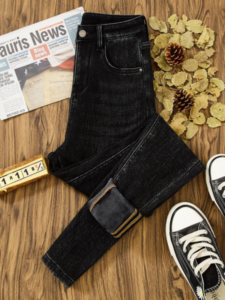 Moderne ženske traperice visokog struka u crnoj, sivoj i plavoj boji