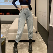 Moodsad naiste teksad – lai kõrge vöökohaga mudel