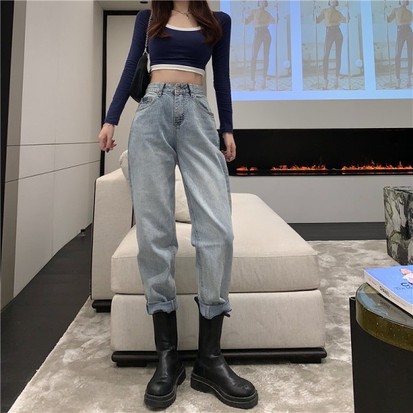 Moodsad naiste teksad – lai kõrge vöökohaga mudel