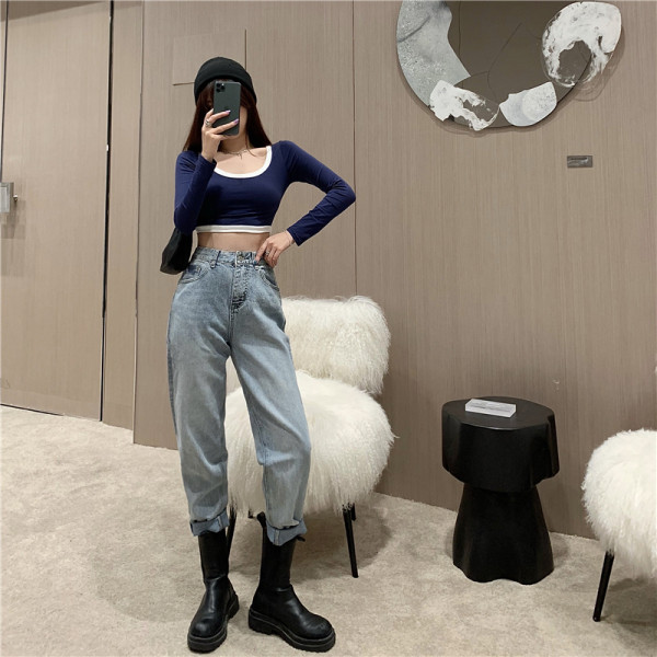 Moodsad naiste teksad – lai kõrge vöökohaga mudel