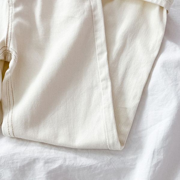 Valged sirge mudeli naiste teksad