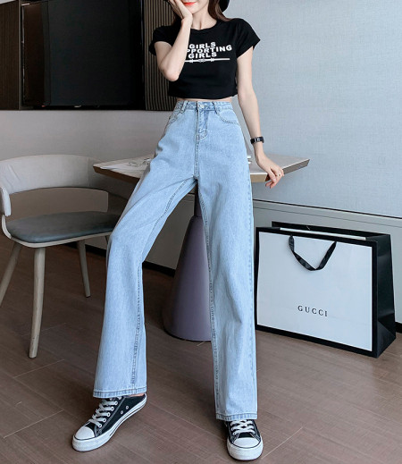 Laiade sääredega naiste teksad - kaks mudelit