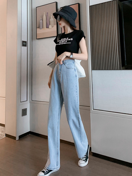 Laiade sääredega naiste teksad - kaks mudelit