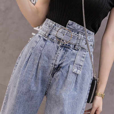 Μοντέρνα γυναικεία τζιν με ζώνη