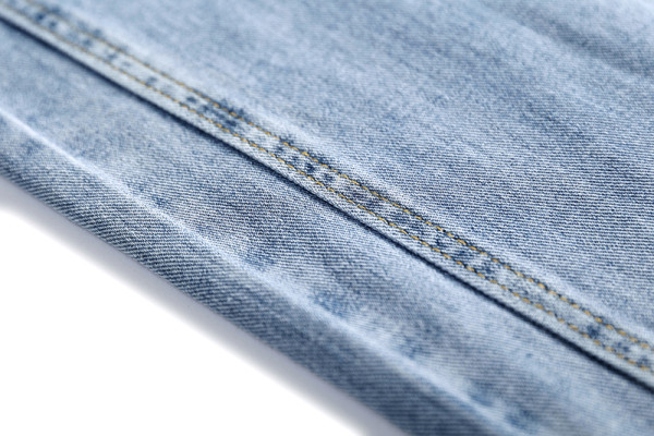 Ležerne ženske široke traperice s visokim strukom i prorezima