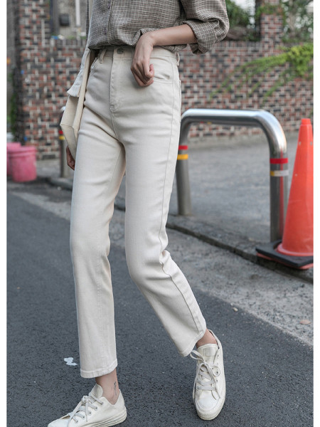 Дамски ежедневни дънки прав модел в бежов цвят