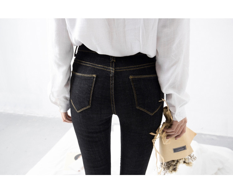 Нов модел дамски зимни дънки с висока талия в черен и син цвят