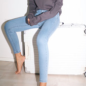 Απλό μοντέλο γυναικείου τζιν casual με τσέπη μοτίβα