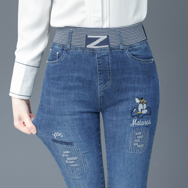 Дамски дънки с апликация и ластична талия