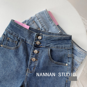 Модерни дамски вталени дънки с висока талия и копчета