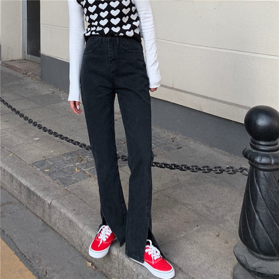 Μοντέρνα γυναικεία τζιν με ψηλή μέση