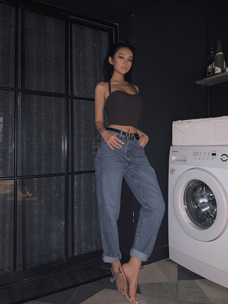 Дамски ежедневни дънки широк модел с джобове и висока талия