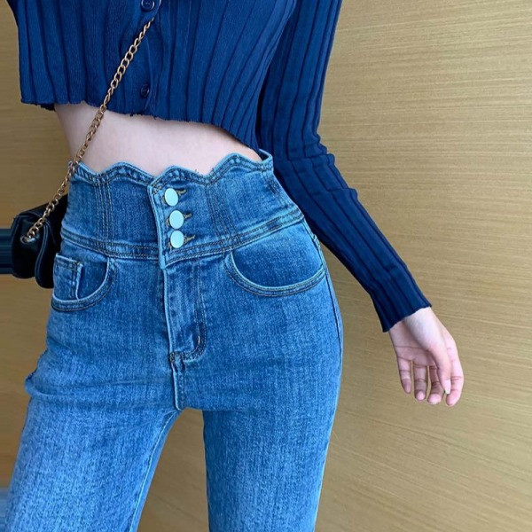 Втален модел дамски дънки с висока талия