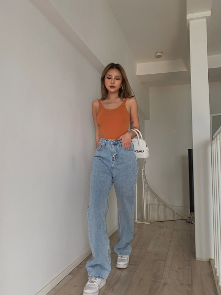 Дамски дънки широк модел с джобове и висока талия в син цвят