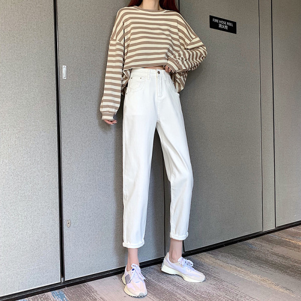 Valge kõrge vöökohaga vabaaja naiste teksad – sirge mudel