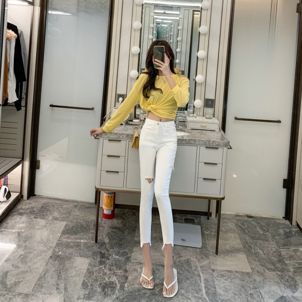 Летни тънки дънки в черен цвят със скъсани мотиви