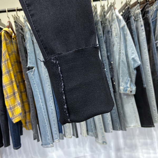 Naiste vabaaja nööpidega teksad – kahte värvi