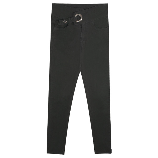 Asümmeetrilise kinnitusega vabaaja liibuvad teksad