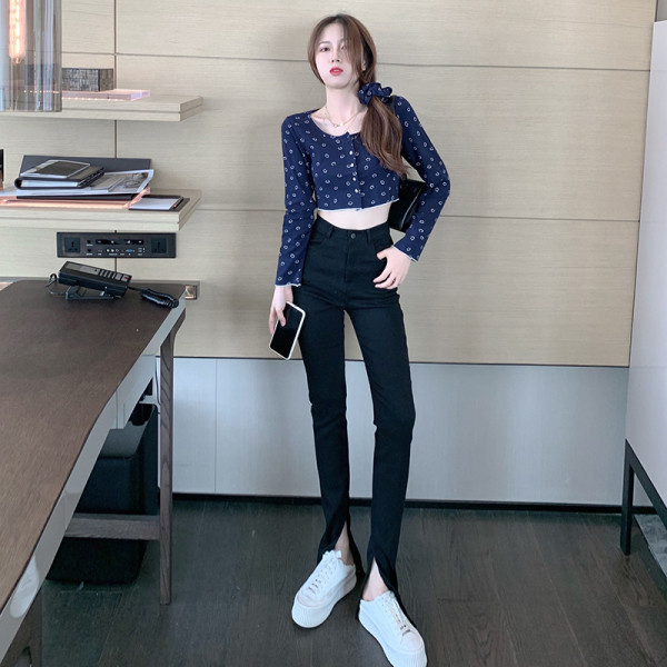 Naiste vabaaja teksad taskute ja kõrge vöökohaga musta värvi