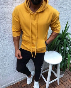 Meeste dressipluus ilma kinnituseta lipsude ja kapuutsiga