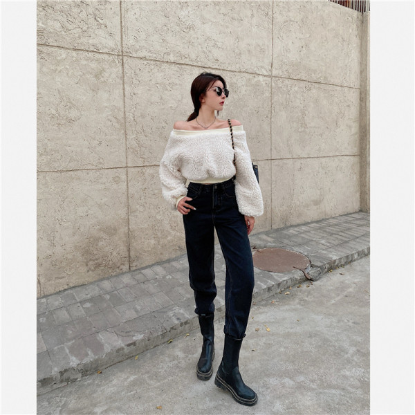 Γυναικεία τζιν σε λευκό και μαύρο με ψηλή μέση