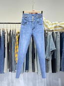 Metallelemendi ja taskutega vabaaja naiste teksad