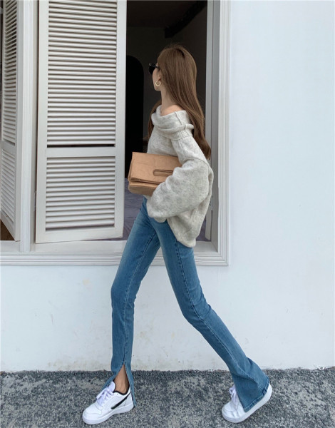 Дамски дънки с висока талия и цепки на глезените