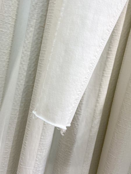 Taskute ja kõrge vöökohaga naiste teksad valged