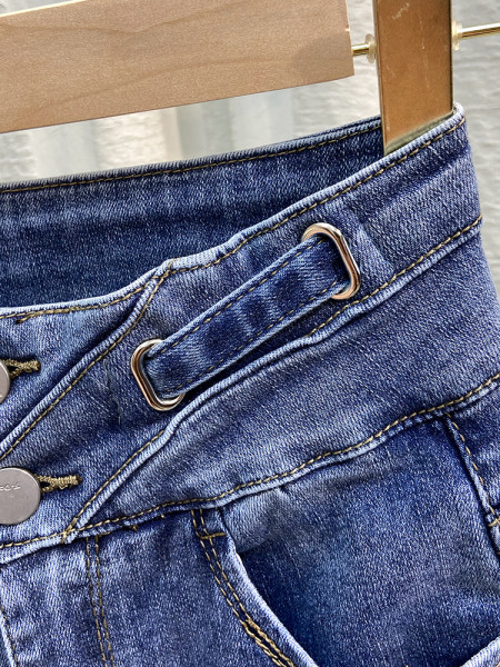 Нов модел дамски  дънки Slim модел с висока талия