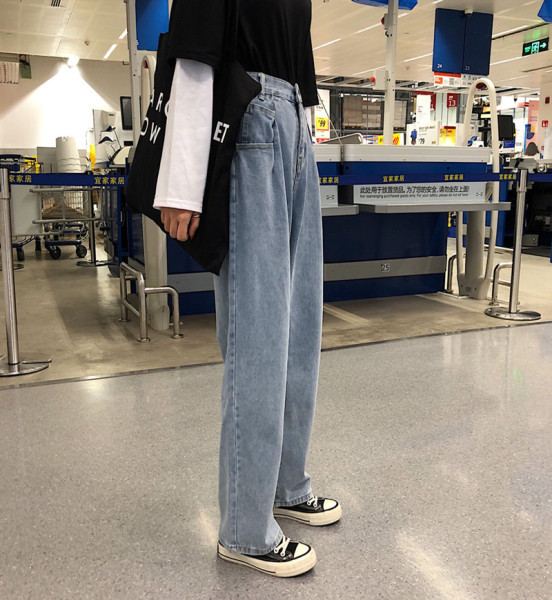 Дамски дънки прав модел с висока талия и джобове в син цвят